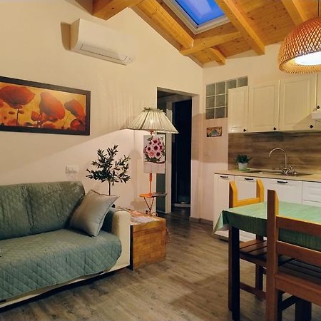 Casa Vacanza L'Ulivo Альбенга Екстер'єр фото