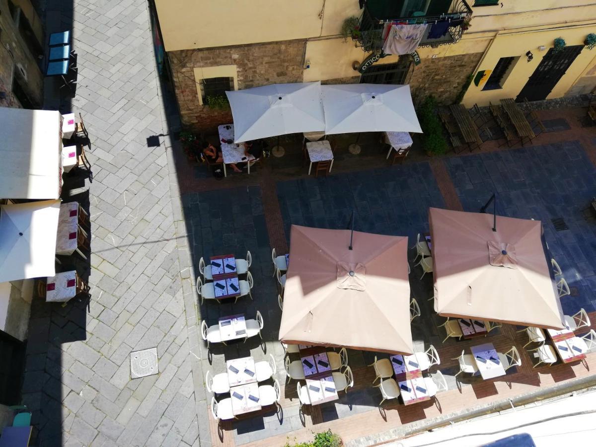 Casa Vacanza L'Ulivo Альбенга Екстер'єр фото